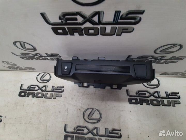 Панель приборов передний Toyota Rav4 axah54L