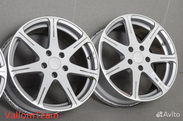 Лот M50331 Фирменные 17-е диски bridgestone