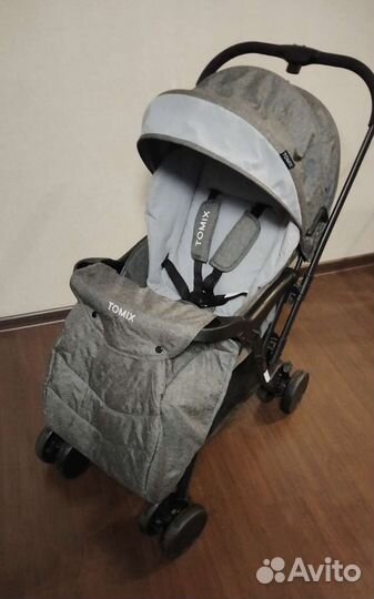 Всесезонная прогулочная коляска