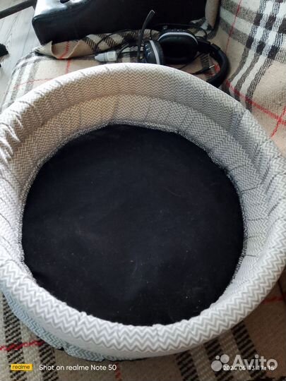 Лежанка для собак и кошек