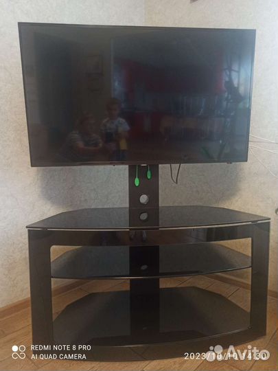 Тумба под телевизор