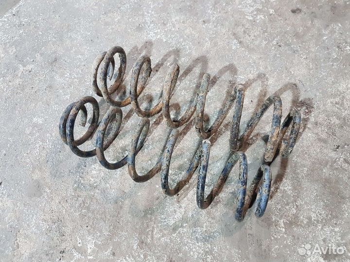 Пружина Skoda Octavia tour a4 хетчбек