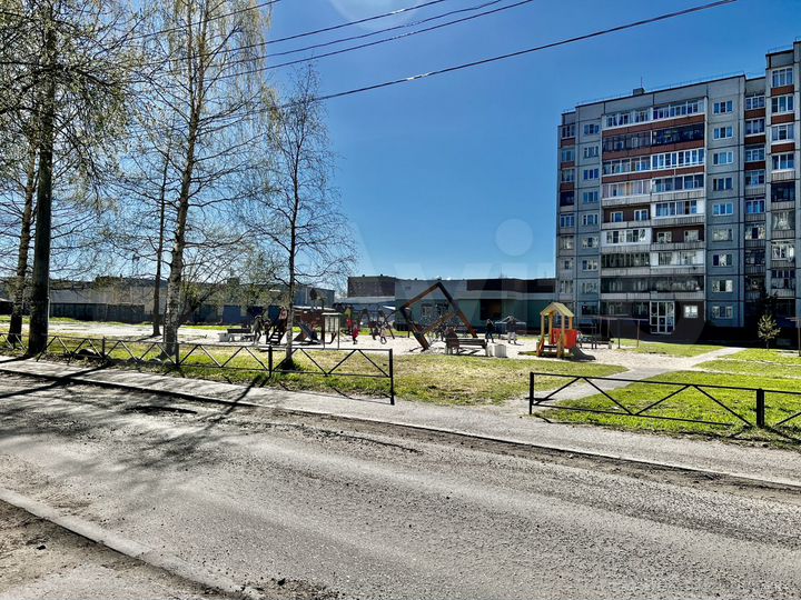 2-к. квартира, 50 м², 2/9 эт.