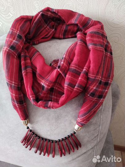 Шарфы и палантины