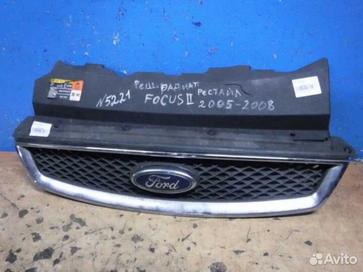 Решетка радиатора Ford Focus 2