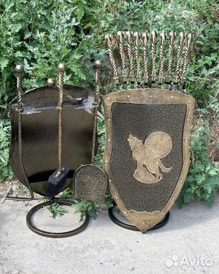 Подставка под шампуры Щит