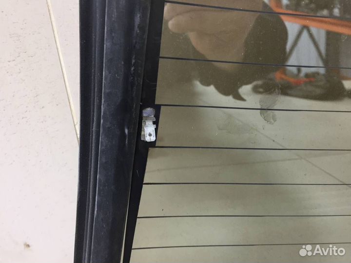 Стекло заднее Toyota Estima R10, R20 1990-2000