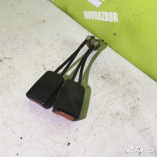 Ответная часть ремня безопасности Ауди 80 90 Б3