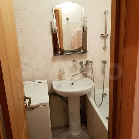 4-к. квартира, 80 м², 4/9 эт.