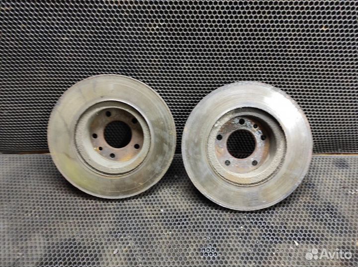 Передние тормозные диски Opel Omega B