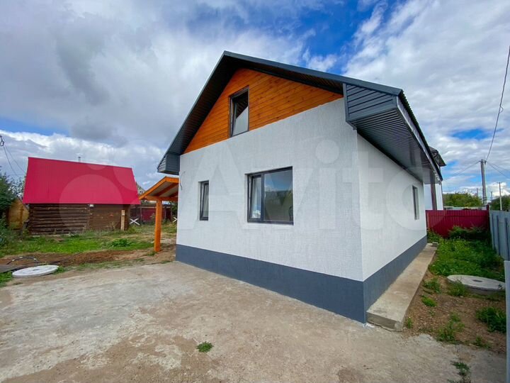 Дом 107 м² на участке 5 сот.