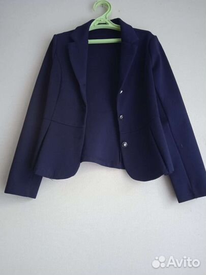 Школьная рубашка с пиджаком