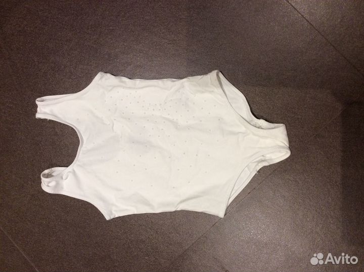 Купальник спортивный 92, леггинсы в подарок