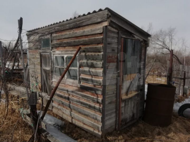 Дача 20 м² на участке 9 сот.