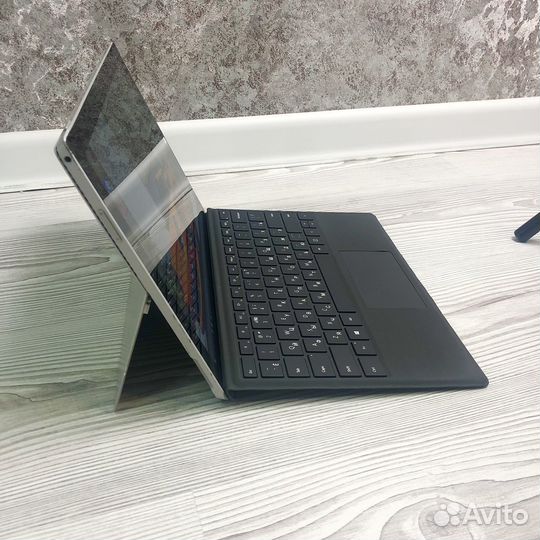 Microsoft surface pro 3/2К/i5/SSD256гб/8гб