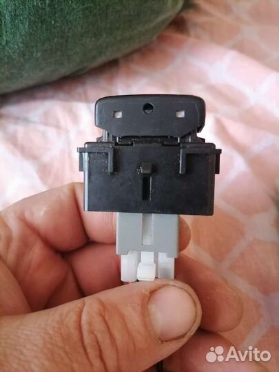 Кнопки включения подогрева сидений Nissan x-trail