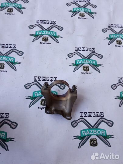 Крепление глушителя Toyota Camry 40