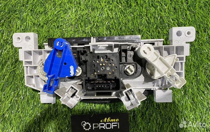 Блок управления отопителем Renault Duster