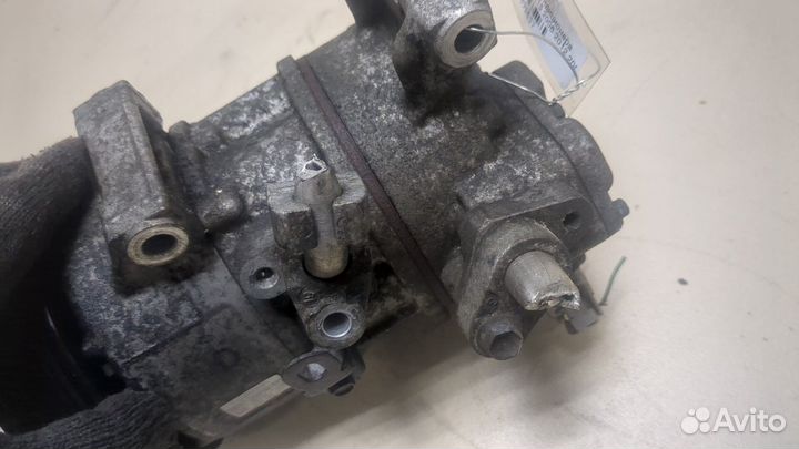 Компрессор кондиционера Toyota Auris E15