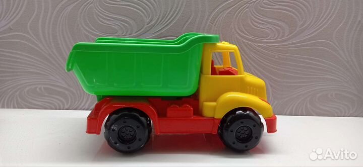 Машинка самосвал