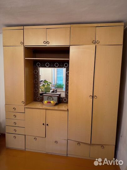 Шкаф стенка