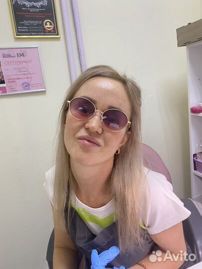 Солнцезащитные очки Guess