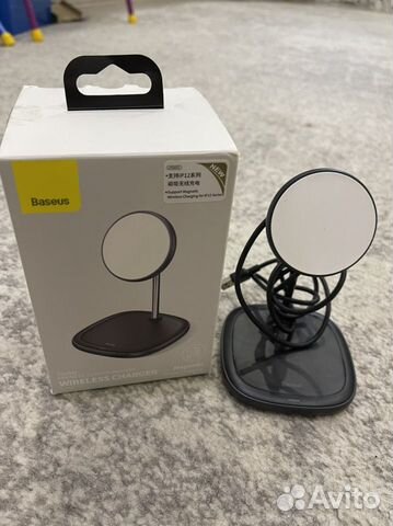 Беспроводная зарядка для iPhone 12