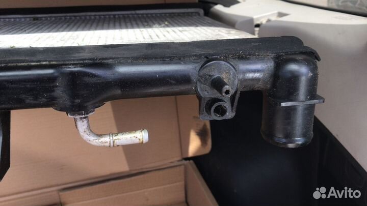 Радиатор охлаждения subaru forester sh