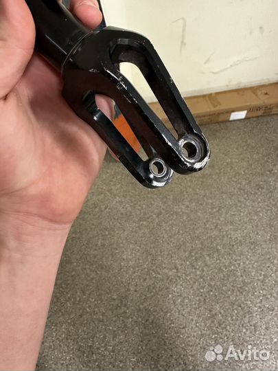 Вилка для трюкового самоката tilt tomahawk