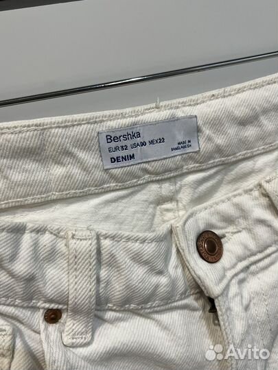 Джинсы Bershka