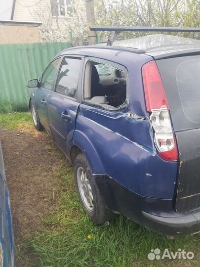 Ford Focus 1.6 МТ, 2005, битый, 443 000 км