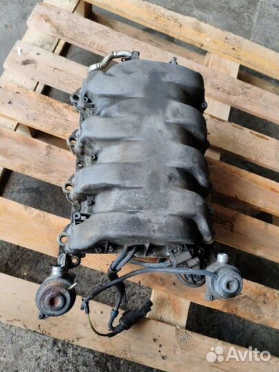 Коллектор впускной Mercedes-Benz Cls-Class C219