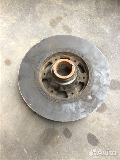 Шкив коленвала на Mercedes-Benz m104