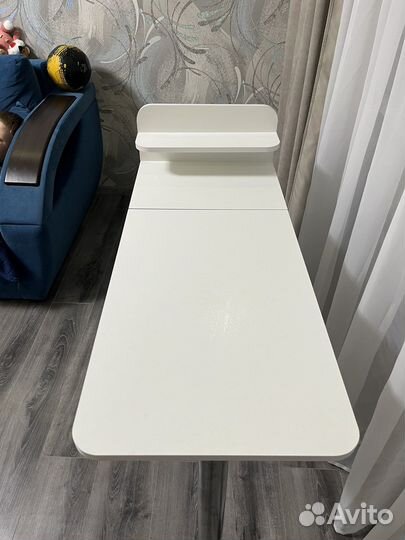 Маникюрный стол складной