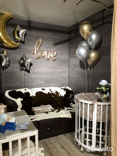 Детская кроватка с маятником белая