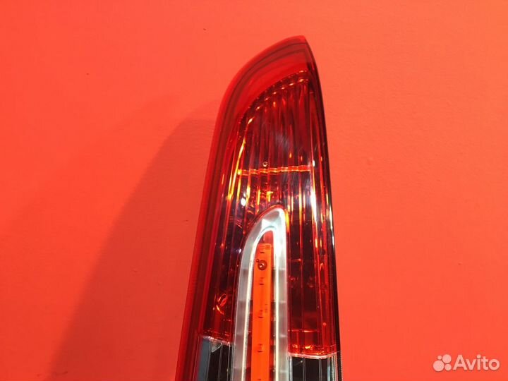 Фонарь для Ford C-MAX shda, 1.6 Zetec (Б/У)