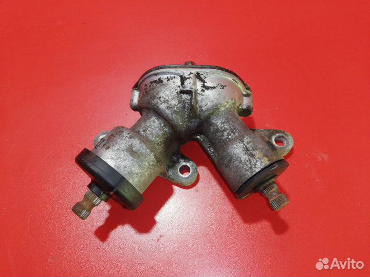 Рулевой редуктор угловой Nissan Pathfinder R50