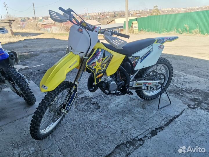 Мотоцикл suzuki rm125