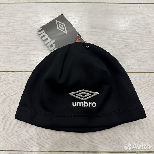 Тренировочные перчатки и шапочка Umbro