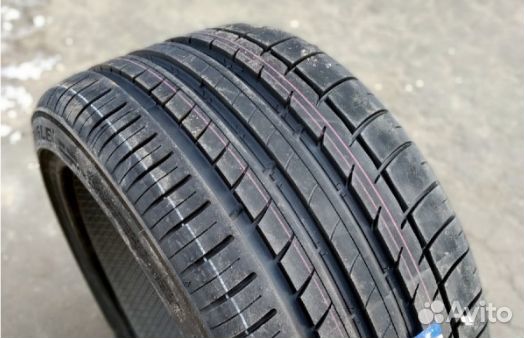 Triangle Sports TH201 295/35 R21 107Y