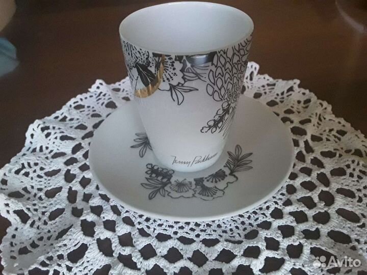 Кофейная пара и сливочник