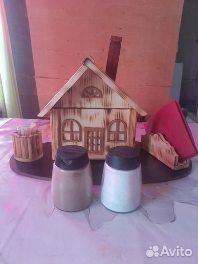 Солонка и перечница