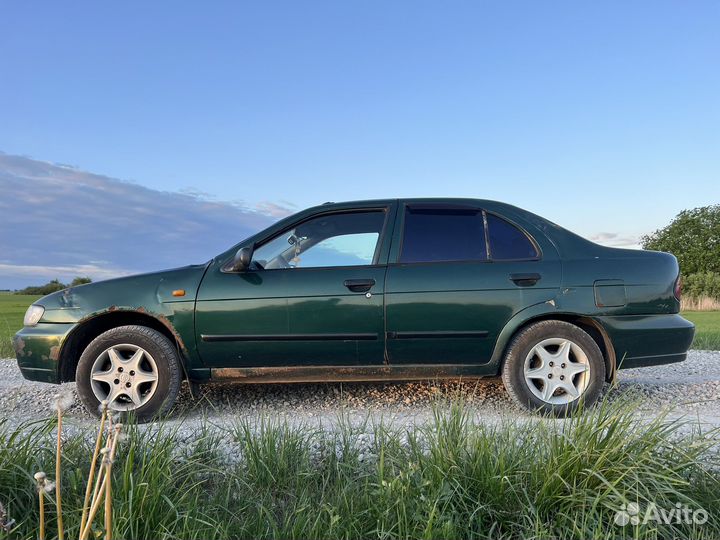 Nissan Almera 1.6 МТ, 1996, 458 000 км
