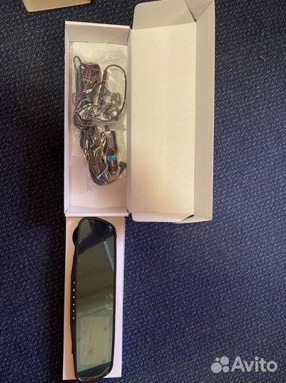 Автомобильный видеорегистратор с камерой