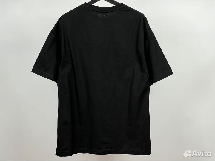 Футболка Vetements