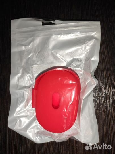 Силиконовый чехол для Xiaomi Redmi Airdots красный