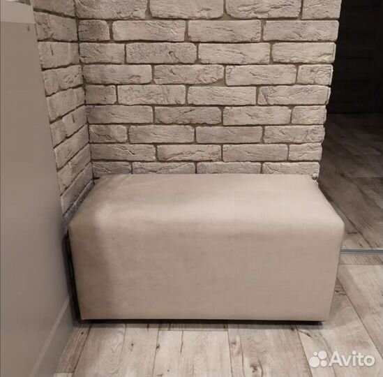 Банкетка в прихожую