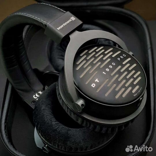 Beyerdynamic DT 1990 PRO