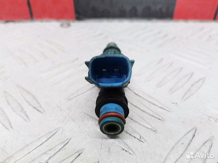 Форсунка Toyota Corolla Verso рест. 2006