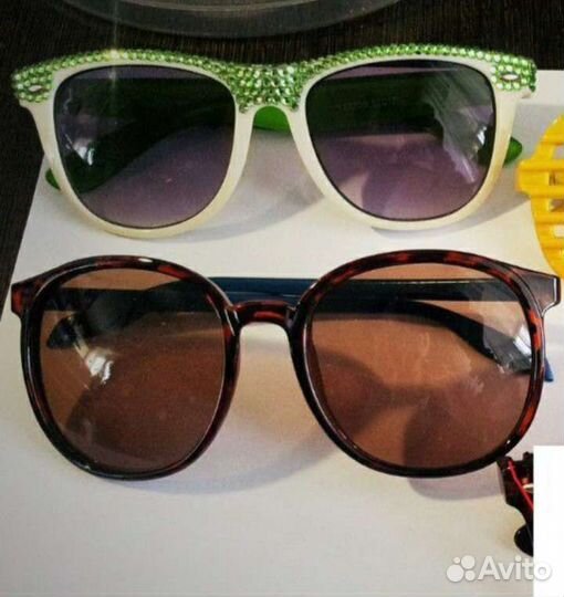 Очки солнцезащитные
